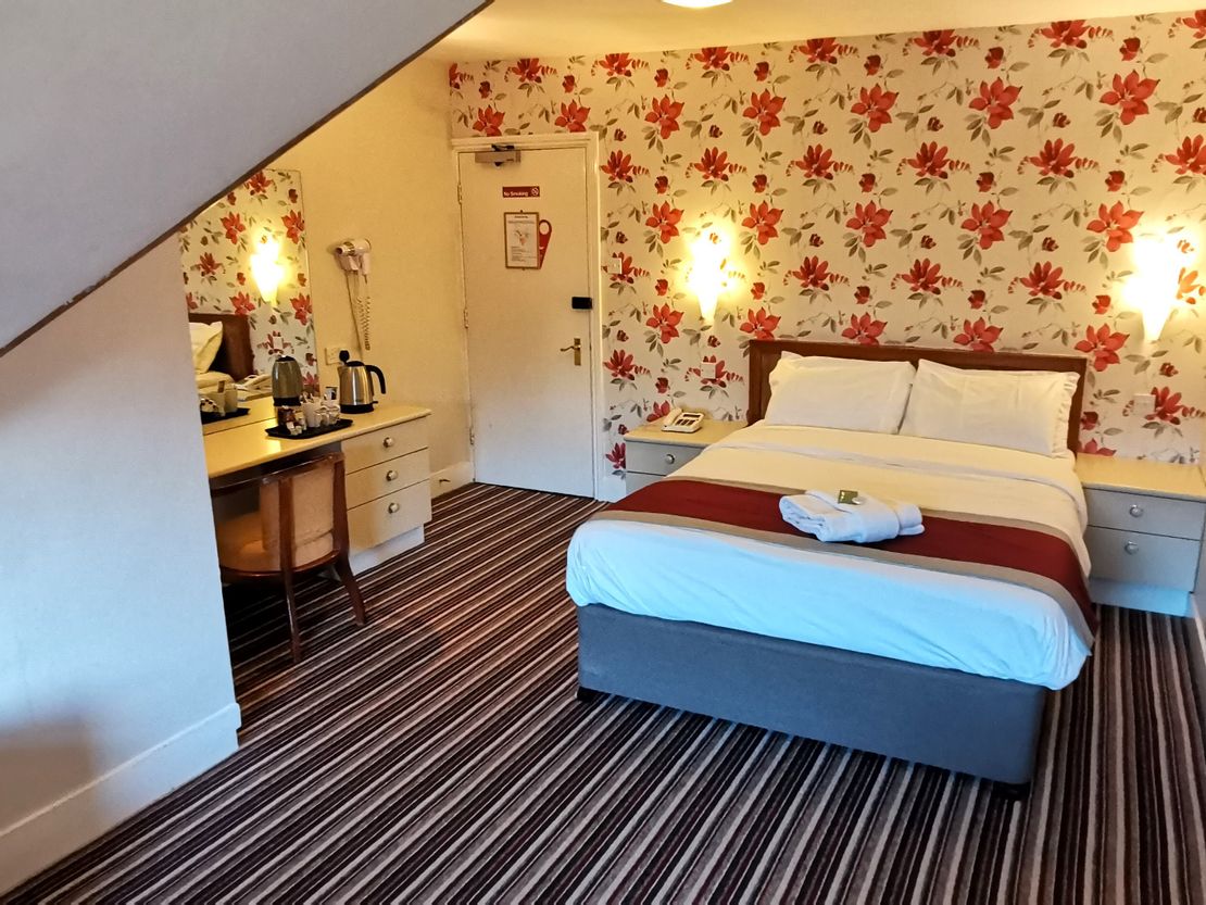 The Russell Hotel, 80 London Road, Tunbridge Wells, Kent, TN1 1DZ