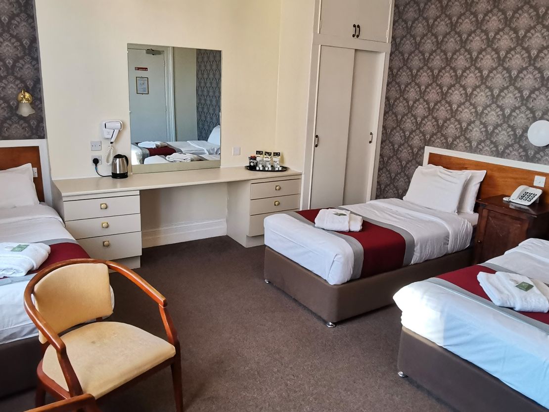 The Russell Hotel, 80 London Road, Tunbridge Wells, Kent, TN1 1DZ