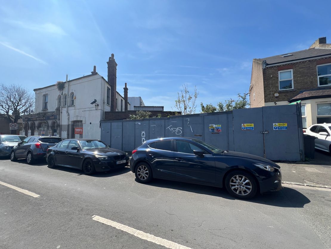 Lord Napier, 111 Beulah Road, Thornton Heath, Surrey, CR7 8JG