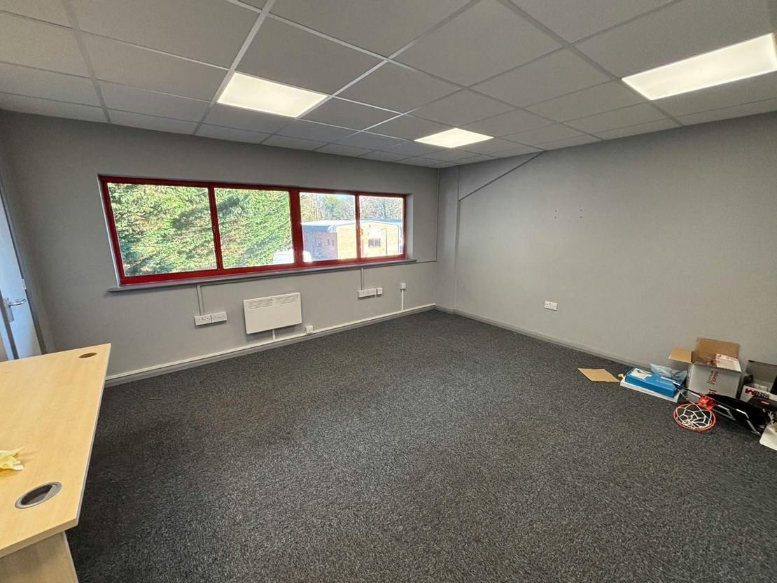 Unit 17, Chamberlayne Road, Bury St. Edmunds, IP32 7EY