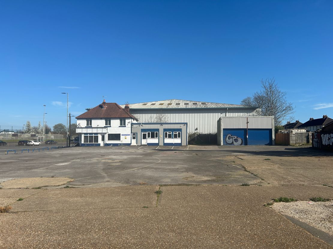121-127 Redbridge Road, Southampton, Hampshire, SO15 0ND