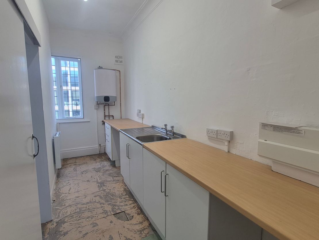 First floor, Regent House, 183 Ferensway, Hull, East Yorkshire, HU1 3UA