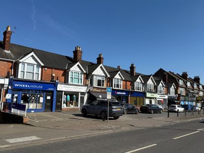 Property Image for The Broadway, 15 Penn Road, Beaconsfield, Buckinghamshire, HP9 2PD