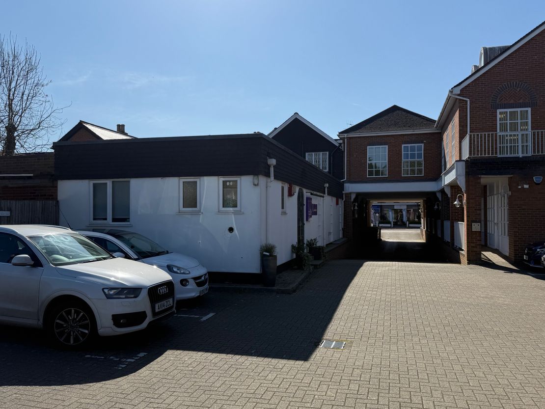 The Broadway, 15 Penn Road, Beaconsfield, Buckinghamshire, HP9 2PD