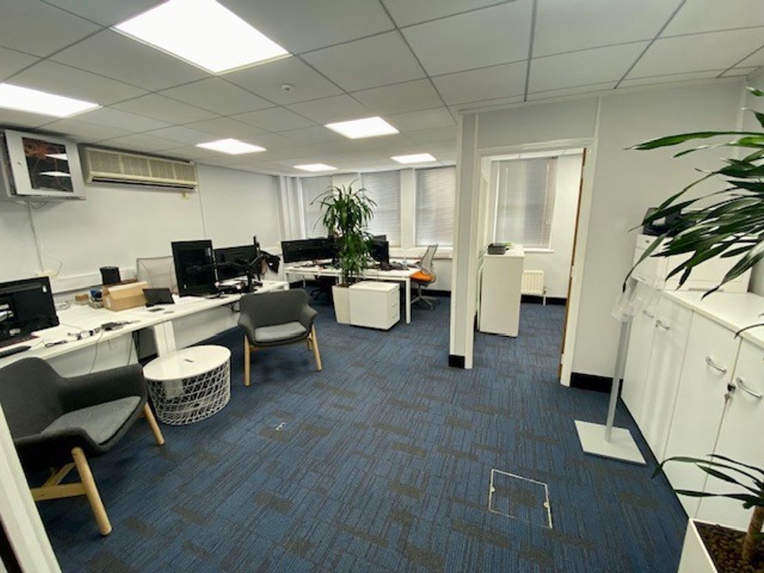 First Floor Rear Offices, 5 West Mills, Newbury, RG14 5HG