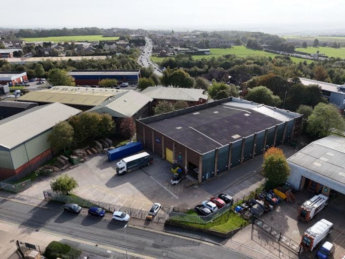 Unit L, Gildersome Spur, Leeds, LS27 7JZ