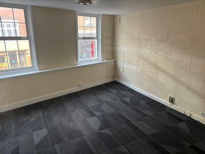 Property Image for 33 Peascod Street, Windsor, SL4 1EA
