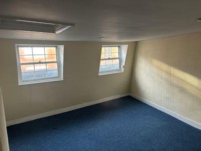 Property Image for 33 Peascod Street, Windsor, SL4 1EA