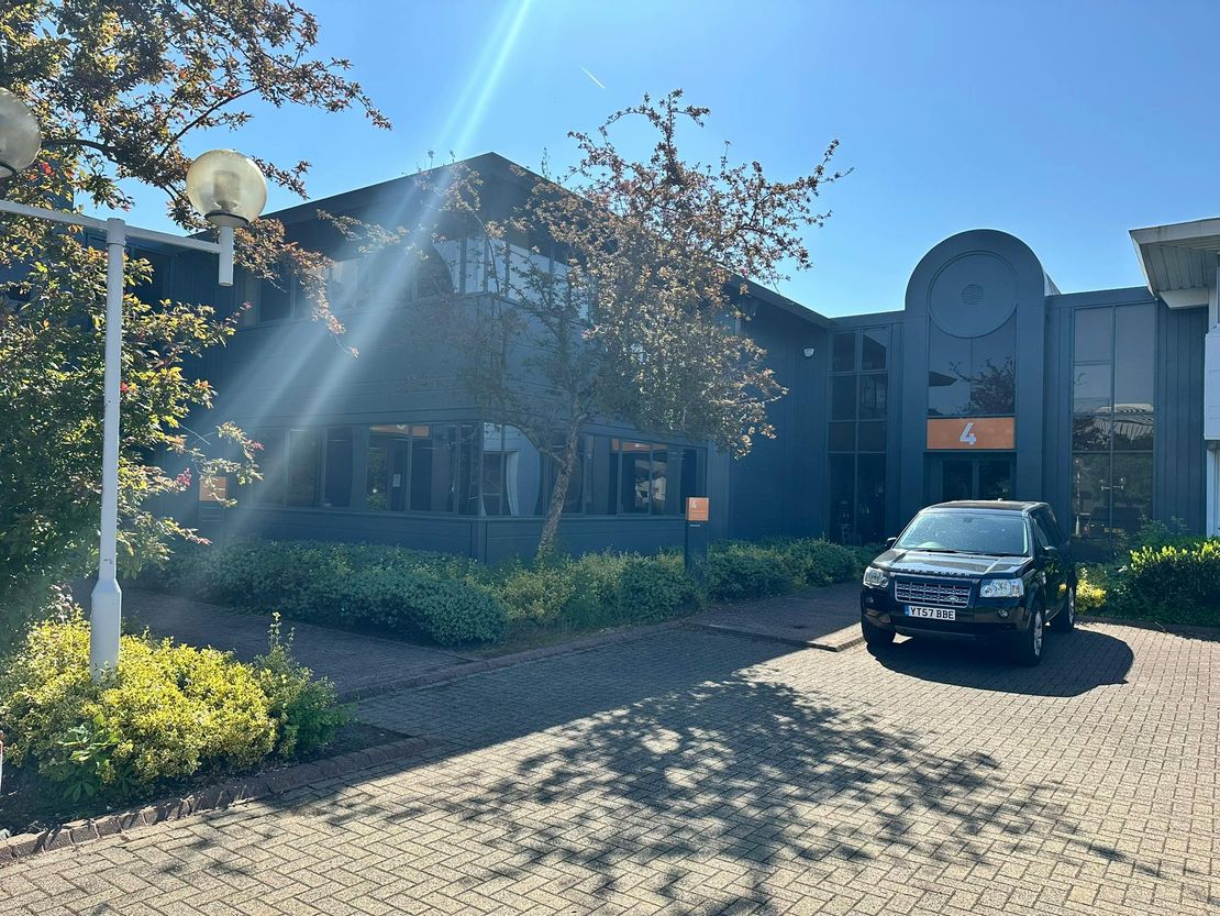First Floor, Unit 3 & 4 The Pavilions, Ruscombe Business Park, Twyford, RG10 9NN