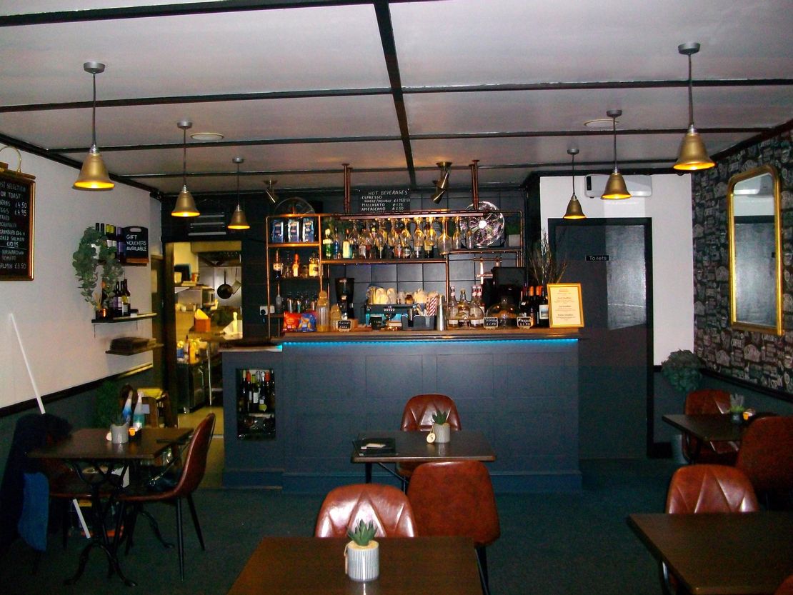 1090, London Road, Leigh On Sea, Essex, SS9 3NA