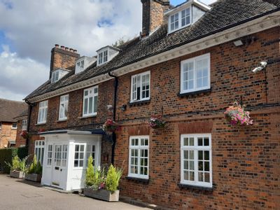Property Image for Great North Business Centre, 82 Great North Road, Hatfield, Hertfordshire, AL9 5BL