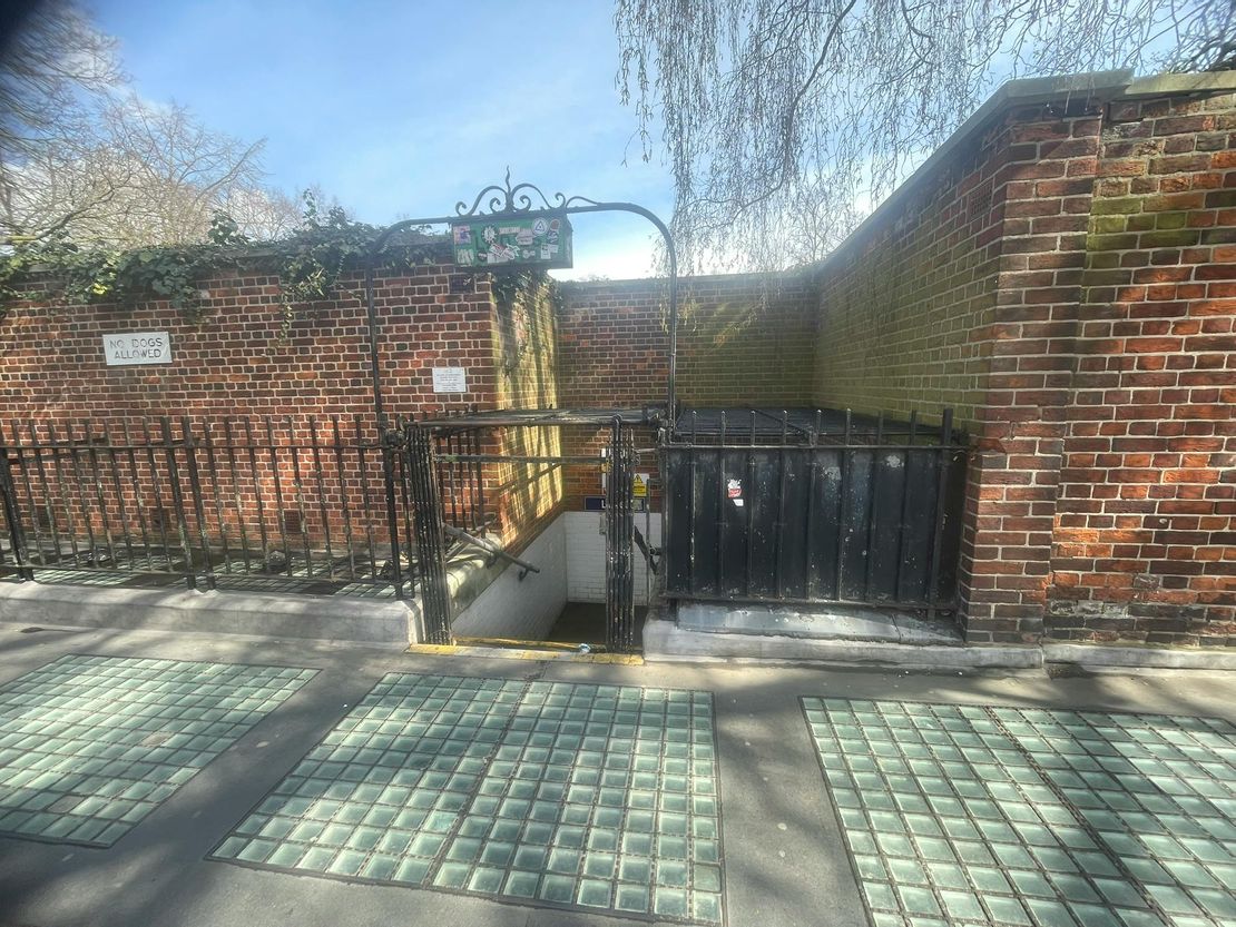 Public Conveniences, King William Walk, Greenwich, SE10 9JH