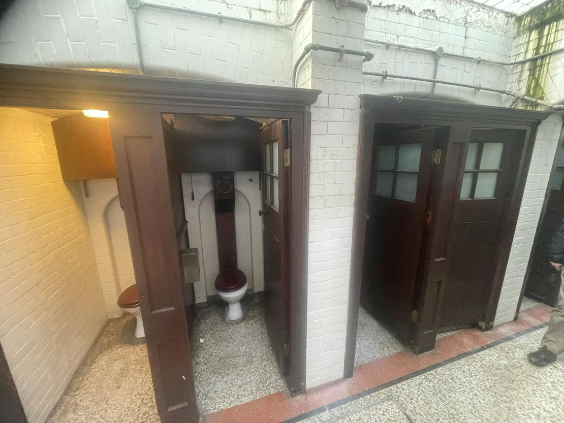 Public Conveniences, King William Walk, Greenwich, SE10 9JH