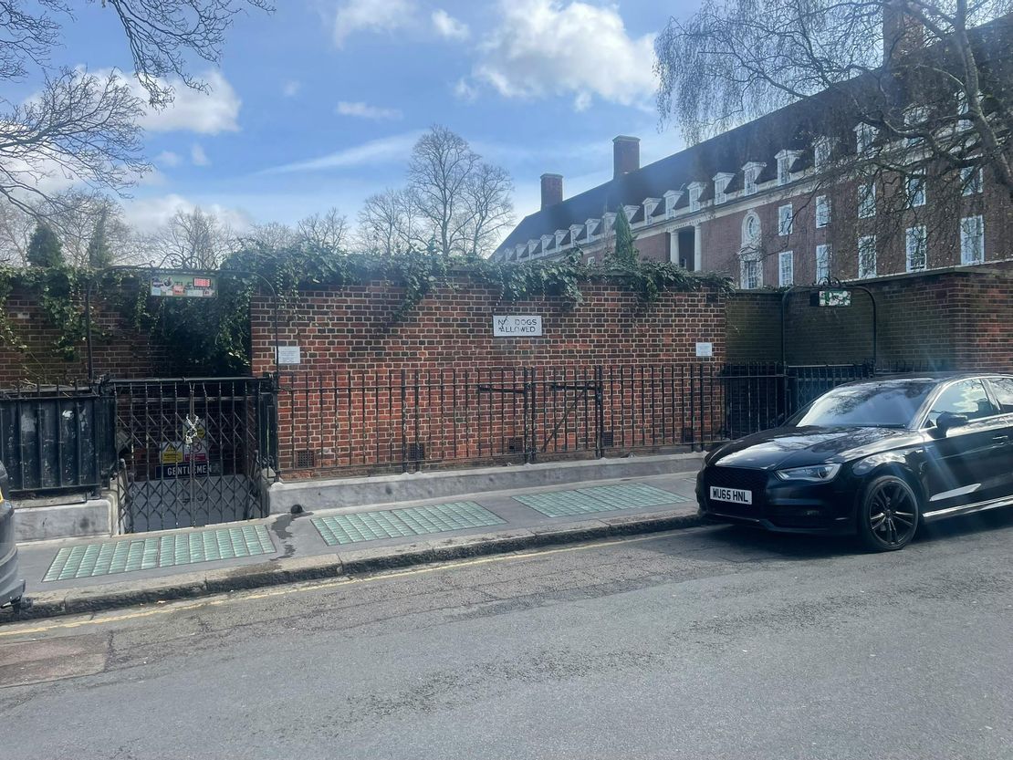 Public Conveniences, King William Walk, Greenwich, SE10 9JH
