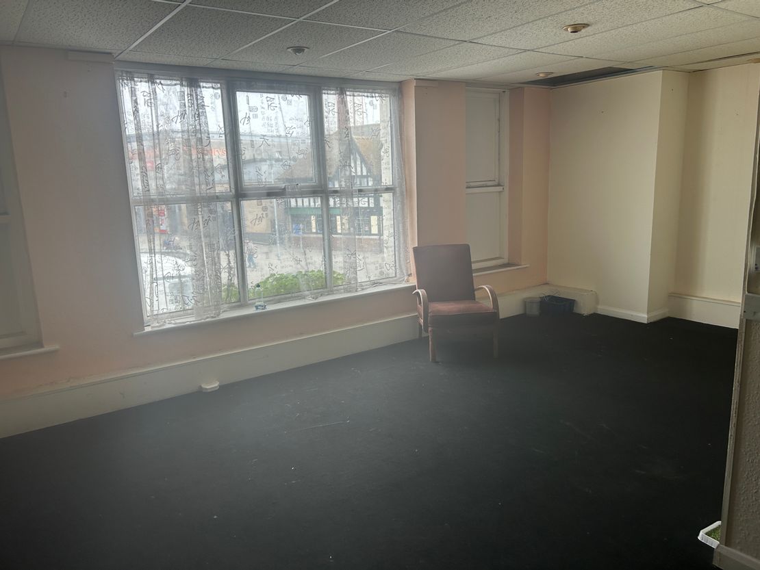112 Shirley High Street, Southampton, Hampshire, SO16 4EZ