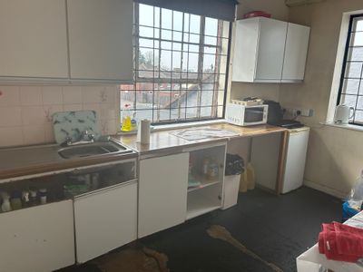 Property Image for 112 Shirley High Street, Southampton, Hampshire, SO16 4EZ