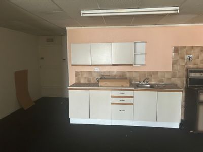 Property Image for 112 Shirley High Street, Southampton, Hampshire, SO16 4EZ