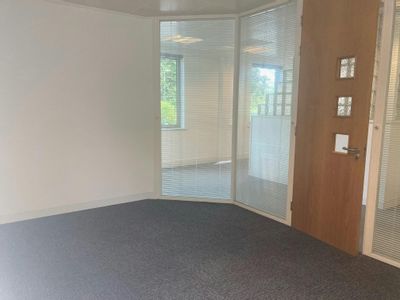 Property Image for London Court, London Road, Bracknell, RG12 2UT