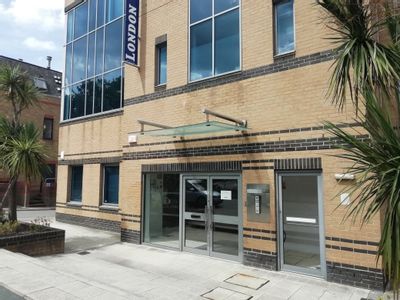 Property Image for London Court, London Road, Bracknell, RG12 2UT