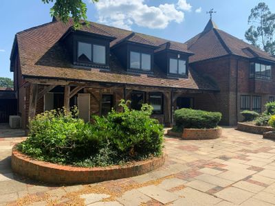 Property Image for 4 The Courtyard, Denmark Street, Wokingham, RG40 2AZ