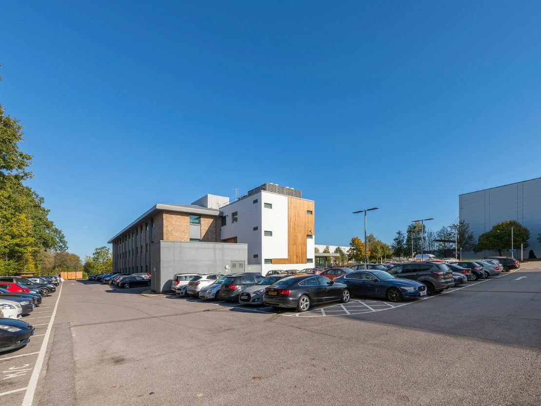 Club 329, 329 Doncastle Road, Bracknell, RG12 8PE