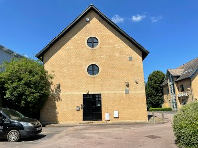 Property Image for 8 Milbanke Court, Milbanke Way, Bracknell, RG12 1RP