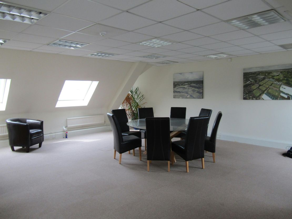 8 Milbanke Court, Milbanke Way, Bracknell, RG12 1RP