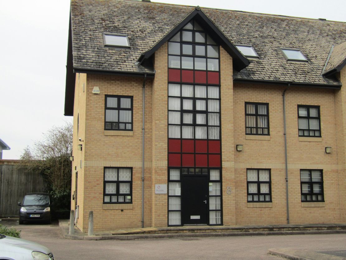 8 Milbanke Court, Milbanke Way, Bracknell, RG12 1RP