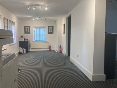 Property Image for 2 The Courtyard, Denmark Street, Wokingham, RG40 2AZ
