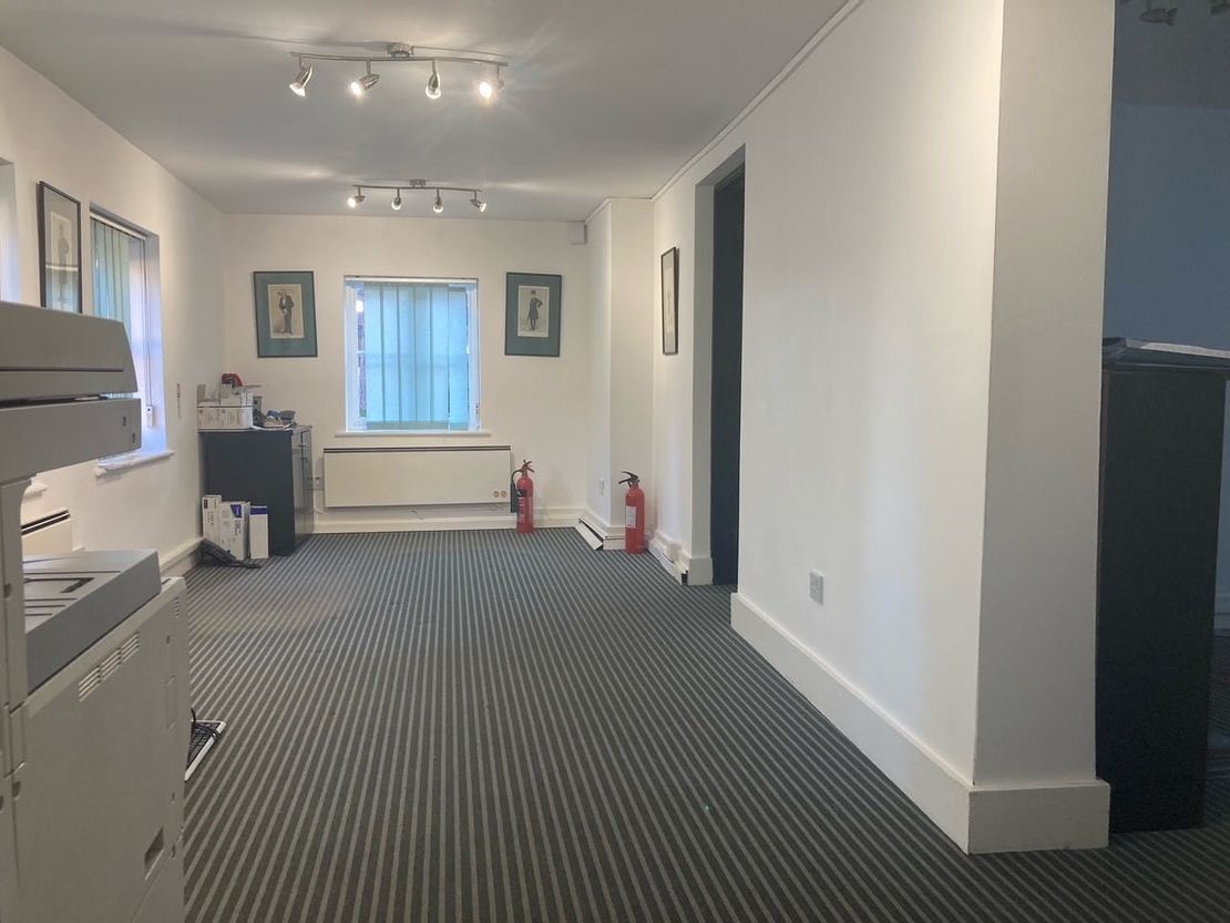 2 The Courtyard, Denmark Street, Wokingham, RG40 2AZ
