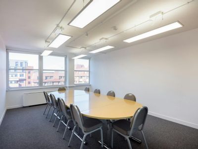 Property Image for Fountain House, 2 Queens Walk, Reading, RG1 7QF