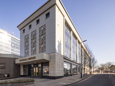 Property Image for Copthall Bridge House, 59 Station Parade, Harrogate, North Yorkshire, HG1 1TT
