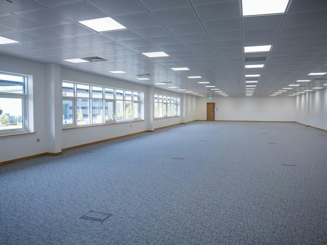 Unit 2 Symmetry Park, Samian Way, Aston Clinton, HP22 5WJ