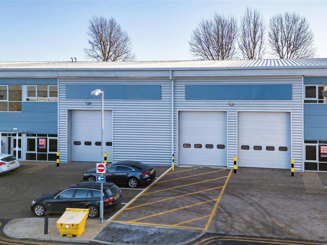 6 McDonald Business Park, McDonald Way, Hemel Hempstead, HP2 7EB