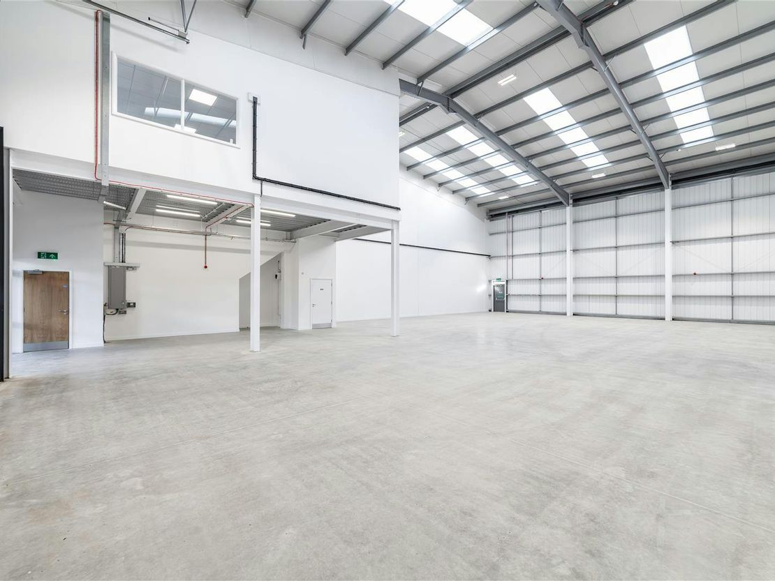 4 McDonald Business Park, McDonald Way, Hemel Hempstead, HP2 7EB