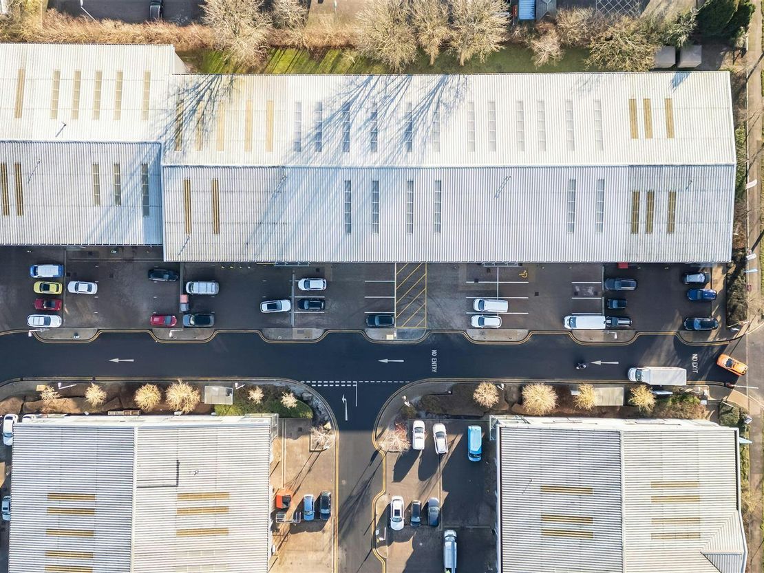 4 McDonald Business Park, McDonald Way, Hemel Hempstead, HP2 7EB