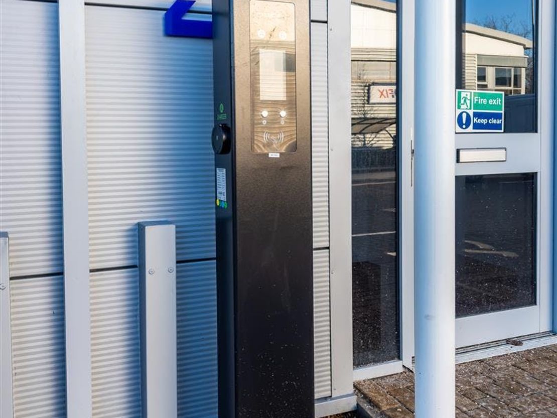 4 McDonald Business Park, McDonald Way, Hemel Hempstead, HP2 7EB