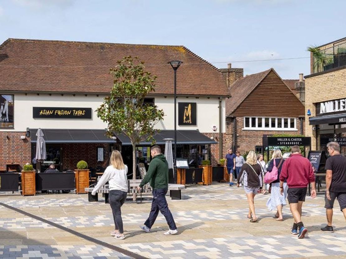 Piries Place, Horsham, RH12 1DG
