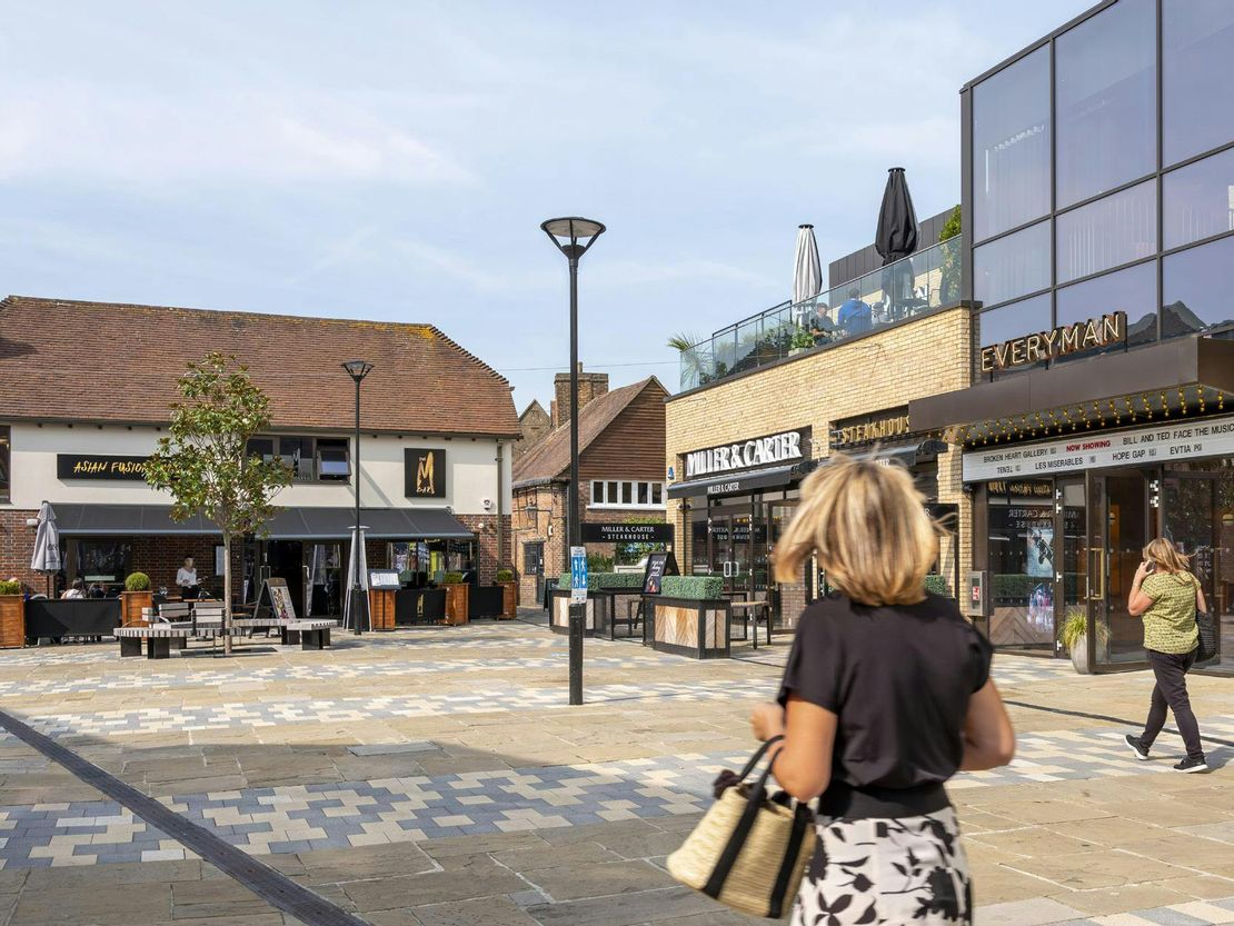 Piries Place, Horsham, RH12 1DG