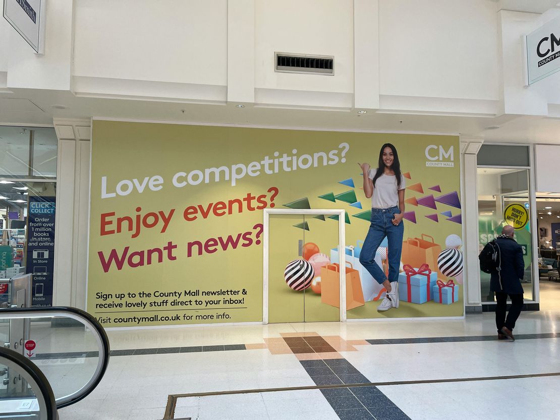 Unit 75, Upper Level, County Mall Shopping Centre, Crawley, RH10 1FD