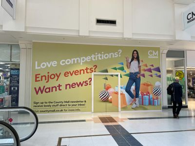 Property Image for Unit 75, Upper Level, County Mall Shopping Centre, Crawley, RH10 1FD