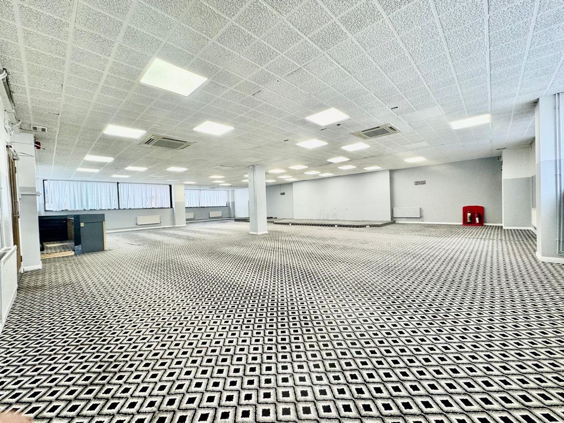 Second Floor Office Suite, 28-30 Victoria Street, Luton, Bedfordshire, LU1 2UA