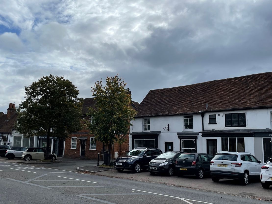 32  London End, Beaconsfield, Buckinghamshire, HP9 2JH