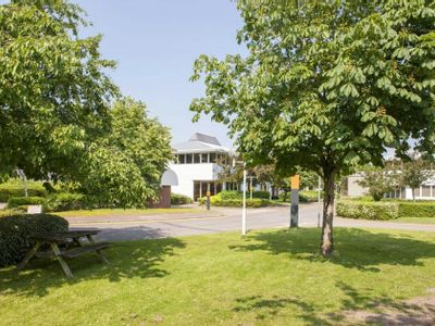 Property Image for Unit 7 - The Pavilions, Ruscombe Park, Twyford, South East, RG10 9NN