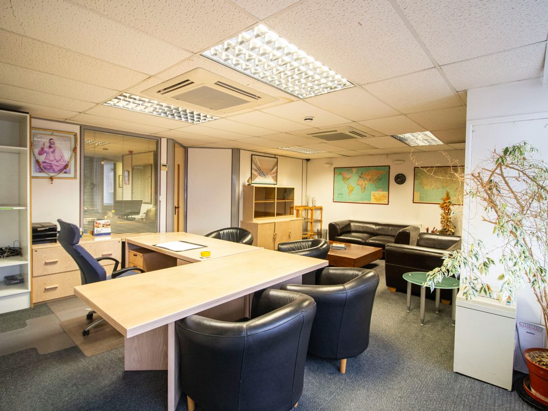 Unit 21, Park Royal Metro Centre, Britannia Way, Park Royal, NW10 7PA