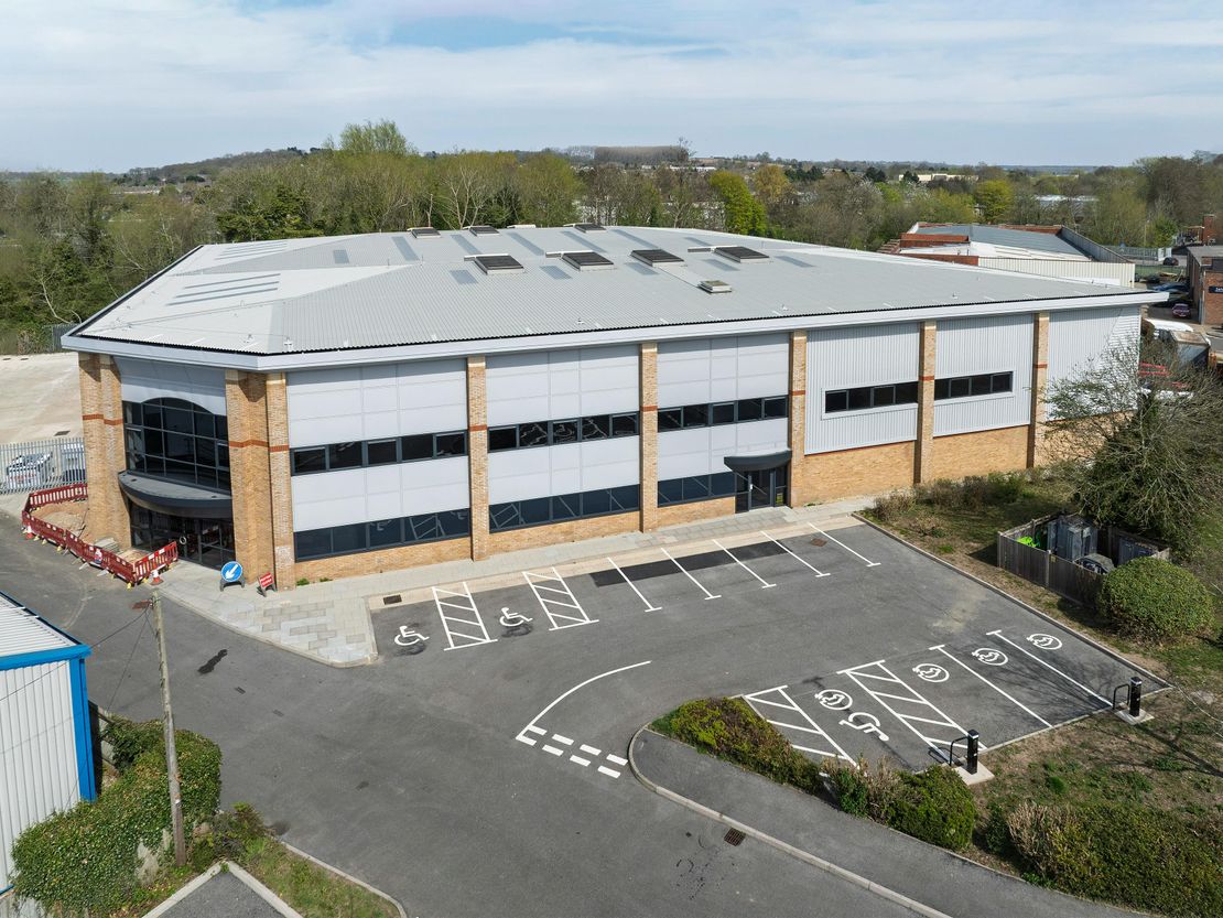 Newbury35, Bone Lane, Newbury, RG14 5SH