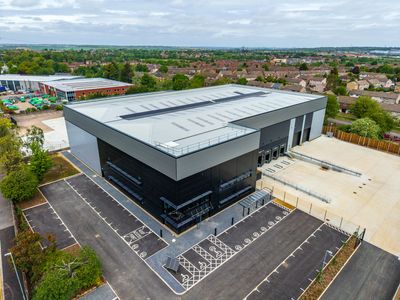 Property Image for Vision 44, Woodside Industrial Estate, Humphrys Road, Dunstable, LU5 4TP