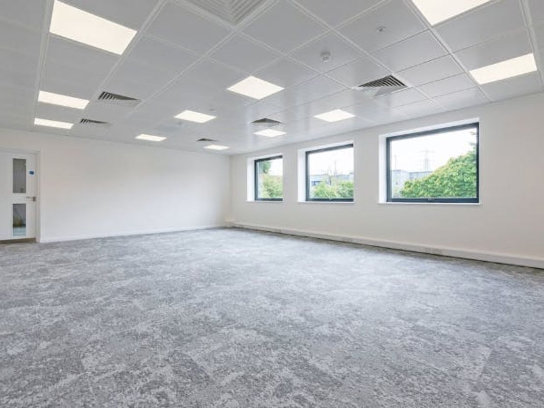 Unit 36 Woodside Industrial Estate, Verey Road, Dunstable, LU5 4TT