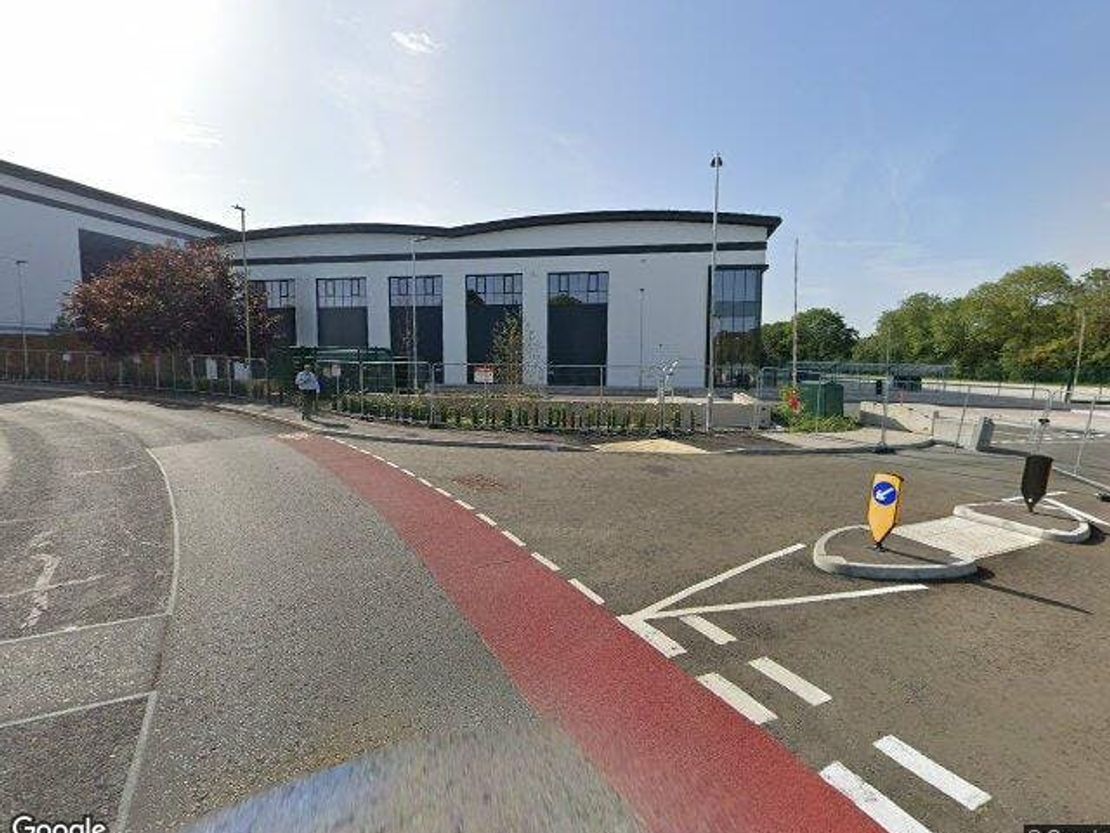 V Park 80, Jays Close, Basingstoke, RG22 4PF