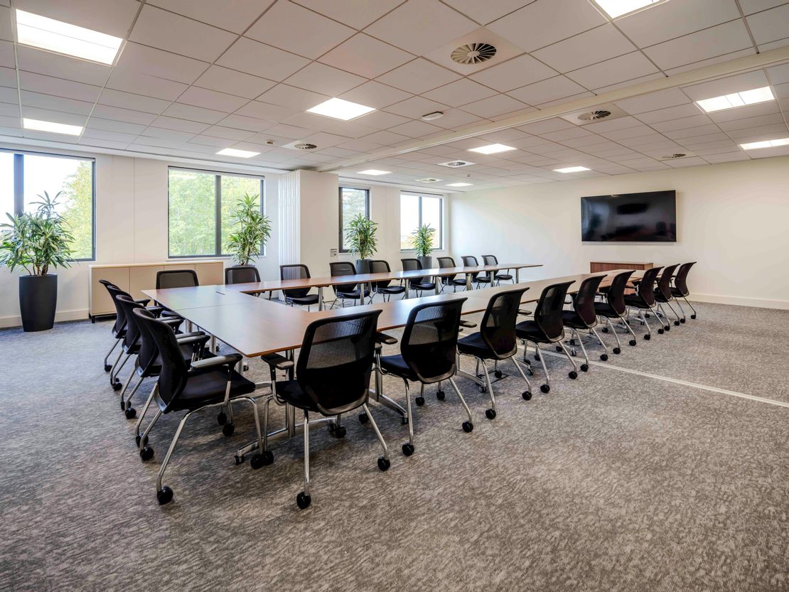 Ascent 4, Farnborough Aerospace Centre, Farnborough, GU14 6XN